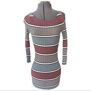 A Pea in the Pod Maternity Long Sleeve Ribbed Stretch Shirt. Sz Medium.